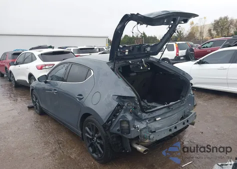 2021 Mazda Mazda3 Premium из США, поврежденный, VIN JM1BPAML9M1320173